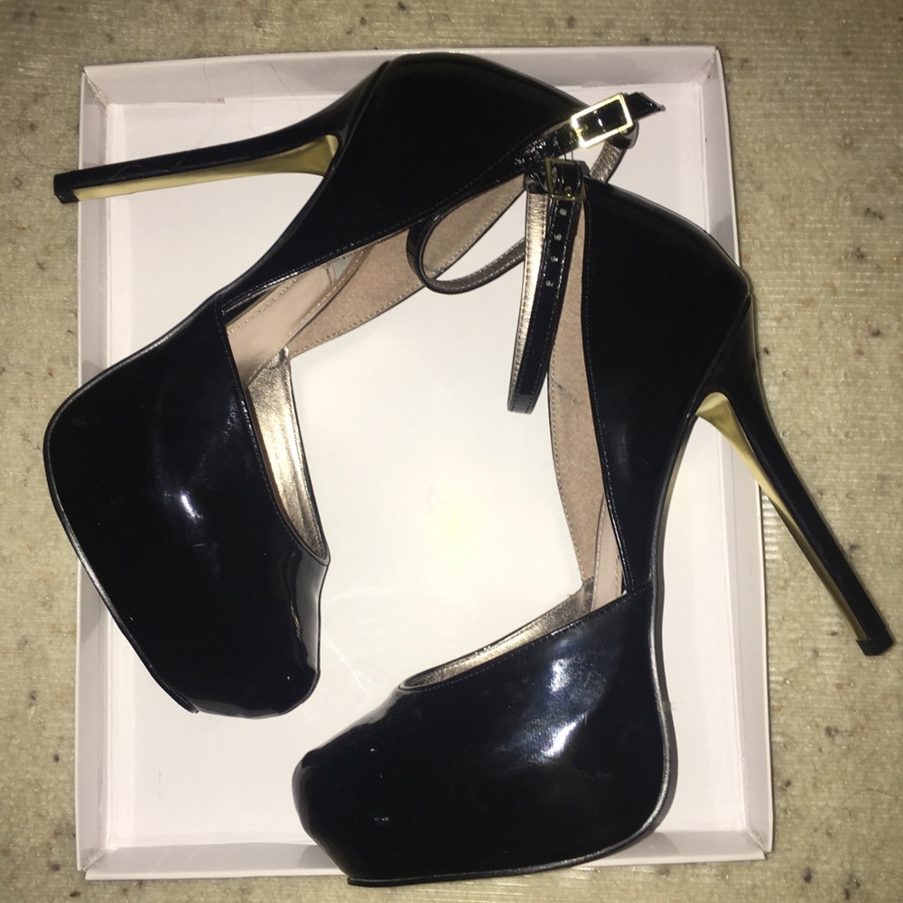 Black Steve Madden Heels